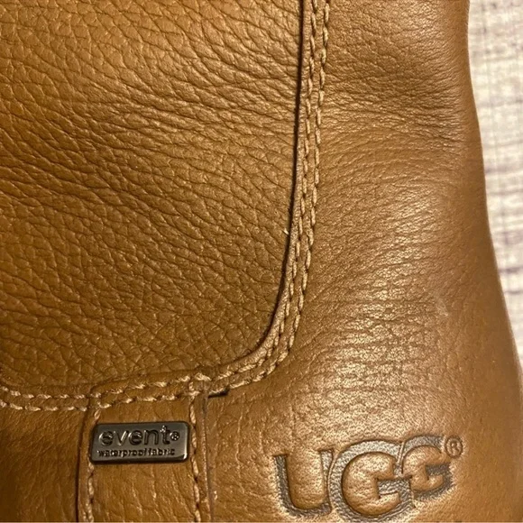 UGG Brown Shearling Winter Boots - Picture 12 of 15